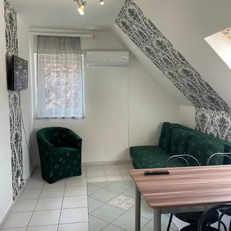 Zamor 10 Apartmant *