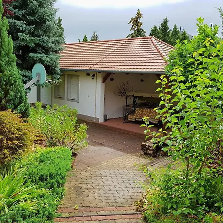 Zámor 10 Apartmant * Keszthely