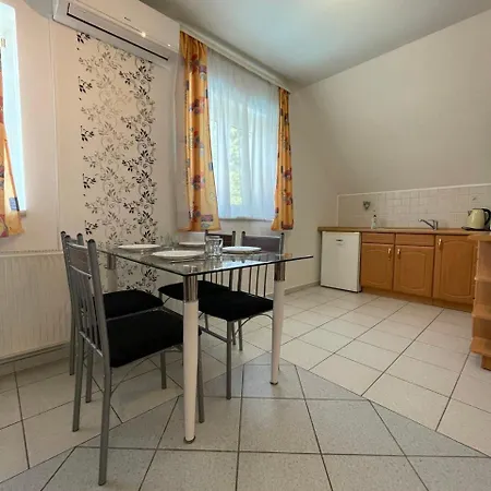 Zámor 10 Apartmant